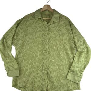 Oversized XL Lime Green Emroidered Floral Pattern Womens Button Up Long Sleeve